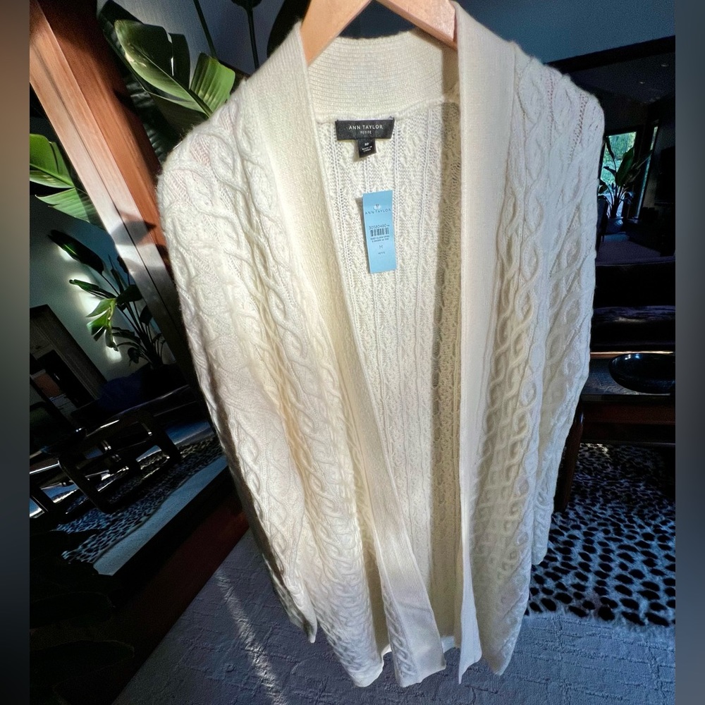 Ann Taylor Sweater Cardigan Womens Ivory Wool Blend Cable Knit Medium petite